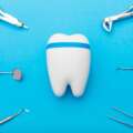 Historia implantów zębowych